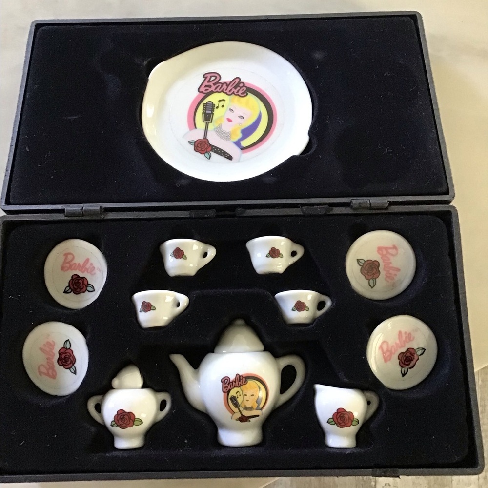 Vintage 35th anniversary Barbie tea set